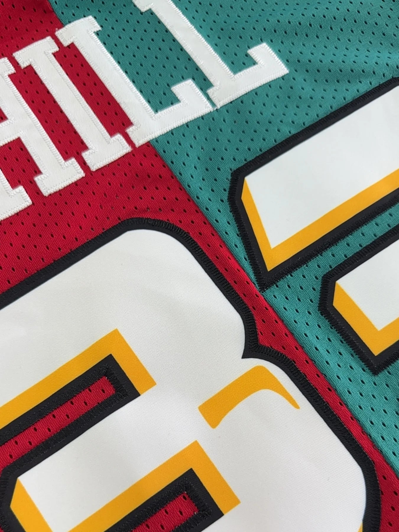 Men's Retro Basketball Jersey Breathable Sleeveless Loose Fit Sports Uniform for Summer